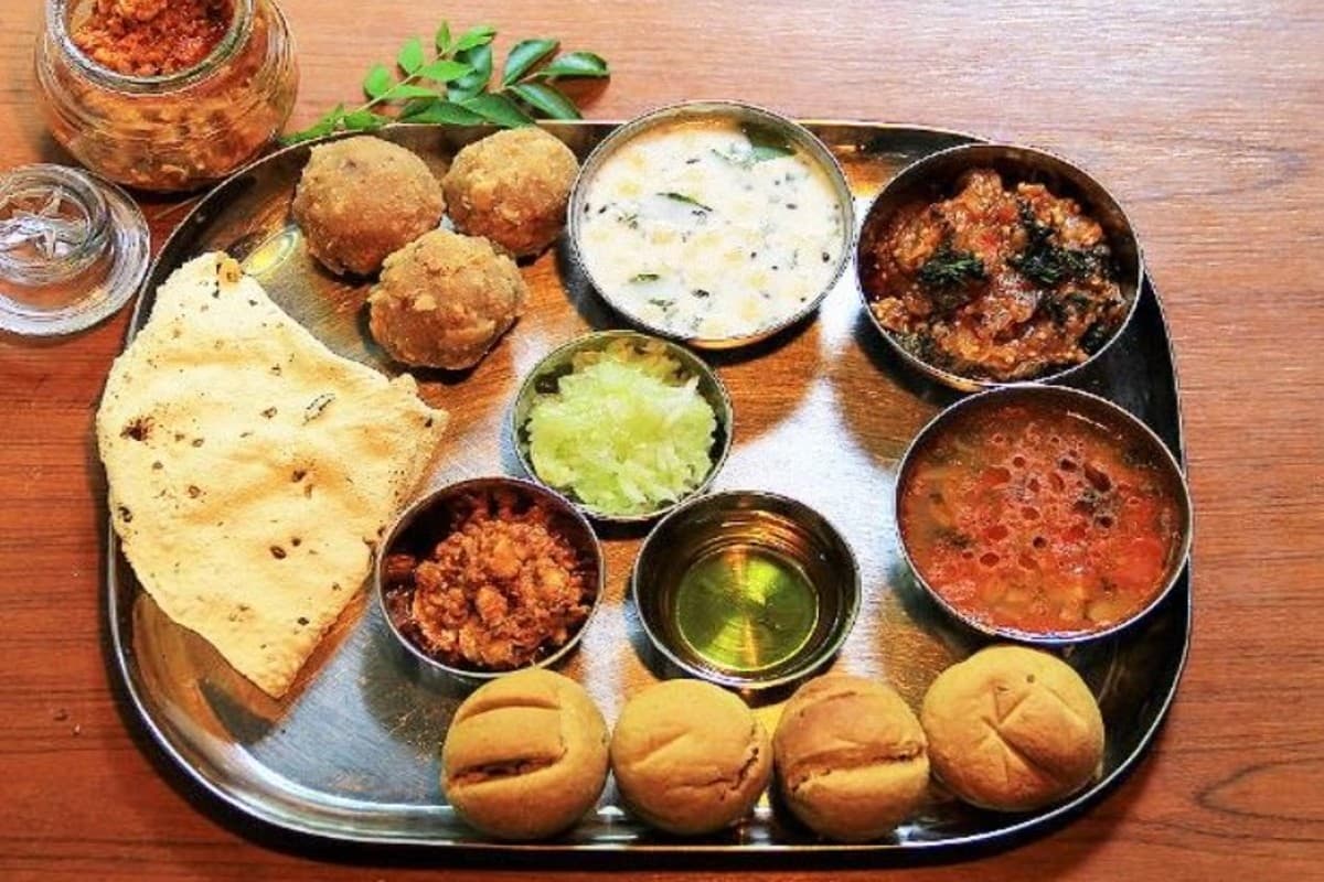 Famous Food: ये हैं बिहार के फेमस फूड्स, जीवन में एक बार जरूर करें ट्राई Famous Food: ये हैं बिहार के फेमस फूड्स, जीवन में एक बार जरूर करें ट्राई