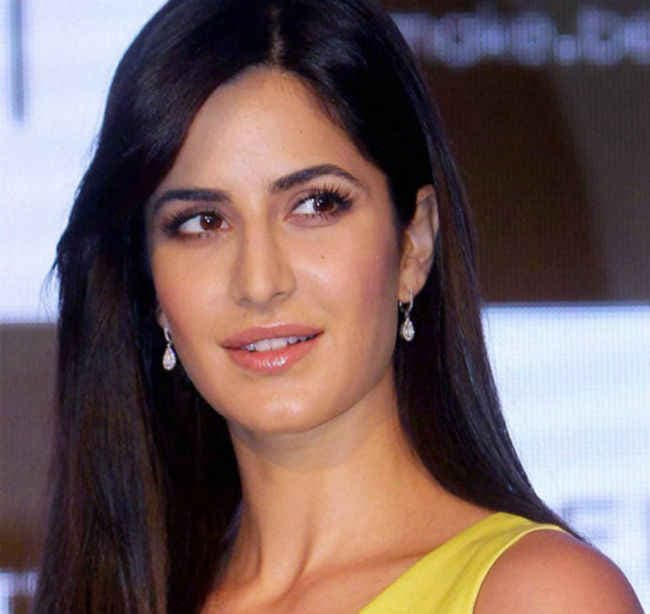 क्‍यों रणबीर-दीपिका की ''तमाशा'' से घबराई कैटरीना, देखें वीडियो