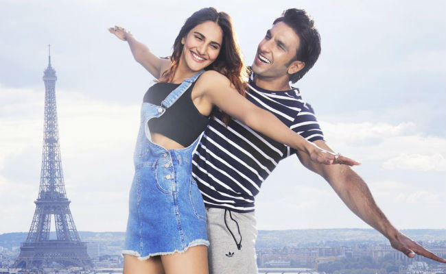 OMG! एफिल टॉवर पर लॉन्च होगा रणवीर-वाणी की ‘बेफिक्रे” का ट्रेलर…