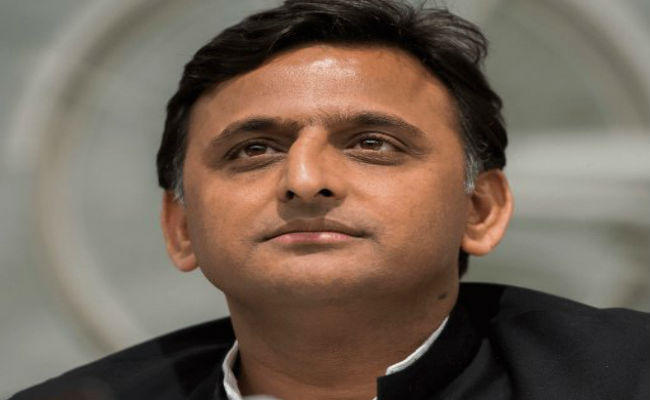 बर्खास्त मंत्रियों की वापसी पर नहीं, विधानसभा चुनाव पर है नजर : अखिलेश