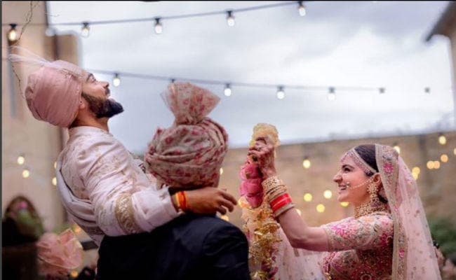 चैरिटी के लिए शादी की तस्वीरें बेचेंगे विराट-अनुष्का