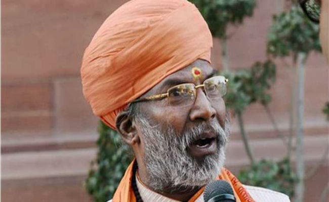 साक्षी महराज ने फिर दिया विवादित बयान, चुनाव आयोग ने मांगा जवाब