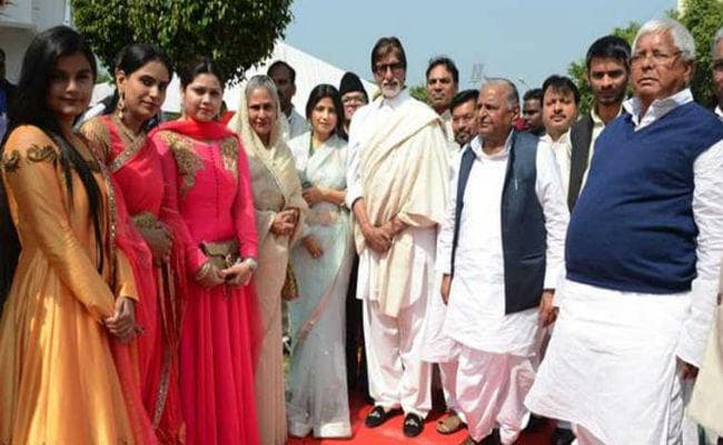 क्या अखिलेश के ‘गधा’ वाले बयान के बाद बढ़ेंगी यादव व बच्चन परिवार के बीच दूरियां?