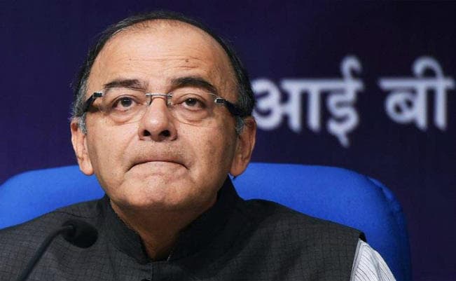 देश की अर्थव्यवस्था के सामने चुनौती मौजूद,  सावधान रहना जरूरी