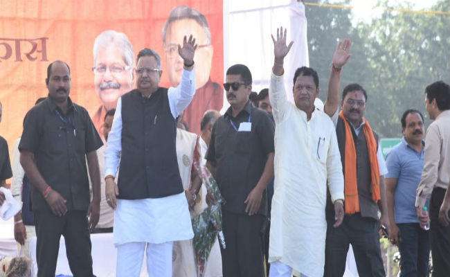 छत्तीसगढ़ चुनाव: इस सीट से सीएम रमन सिंह का भविष्य दांव पर, पूर्व पीएम वाजपेयी की भतीजी हैं सामने