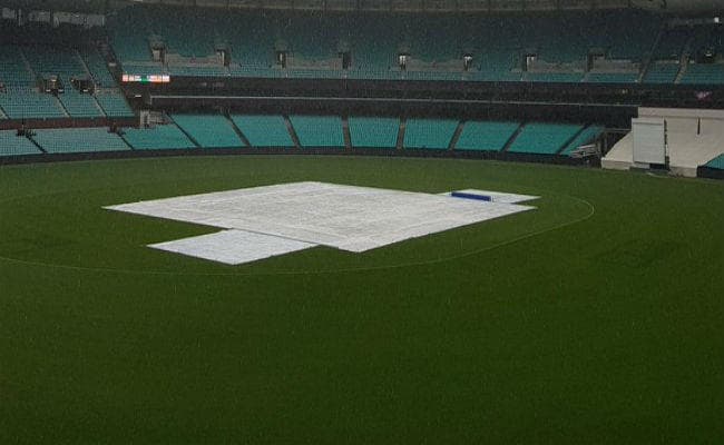 INDvsAUS : भारत के अभ्यास मैच के पहले दिन का खेल बारिश की भेंट चढ़ा