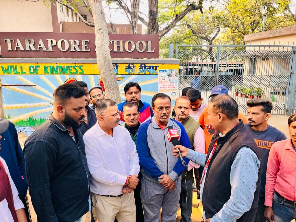 जमशेदपुर : तिलक लगाकर पहुंचे छात्र को क्लास रूम से बाहर निकाला, स्कूल प्रबधन पर भाजमो ने लगाया आरोप