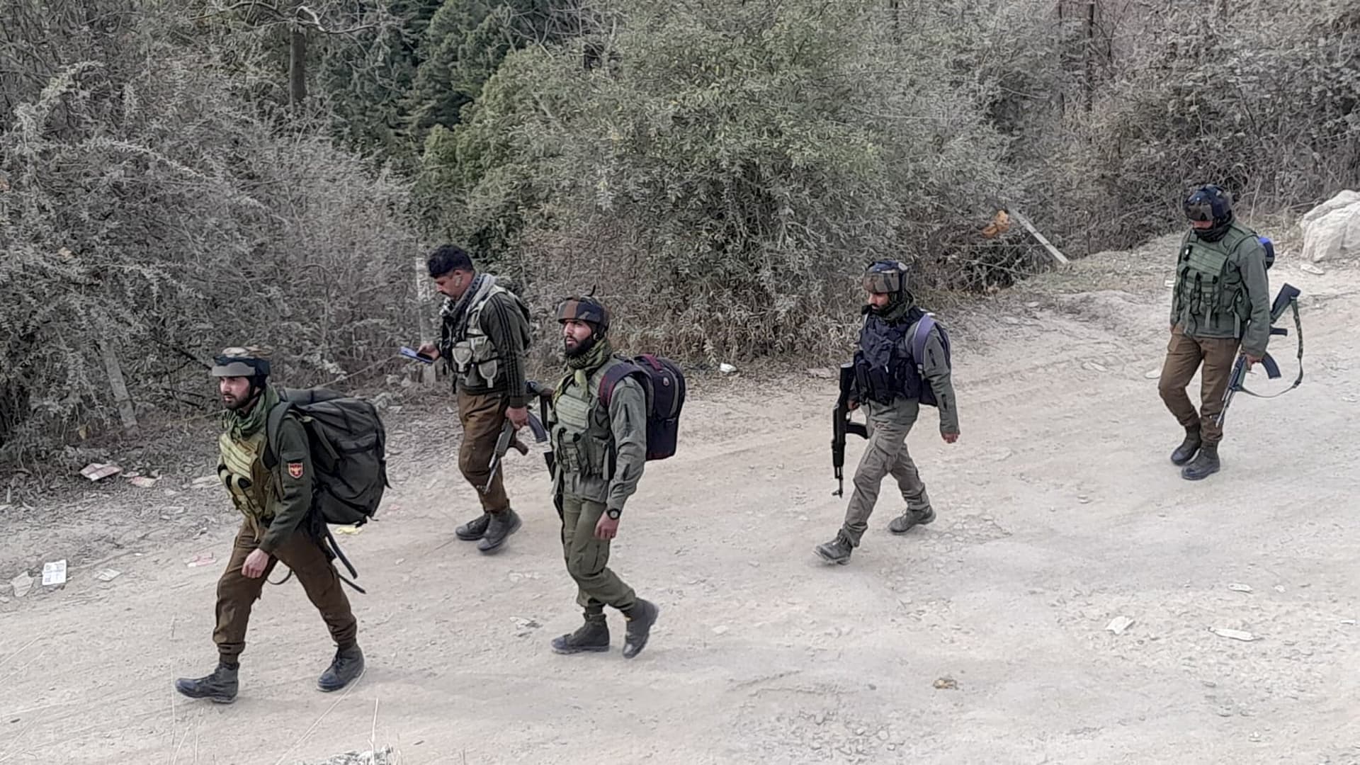 Poonch Terror Attack: आतंकी हमले में बिहार का लाल शहीद, अधूरा रह गया पत्नी से किया यह वादा
