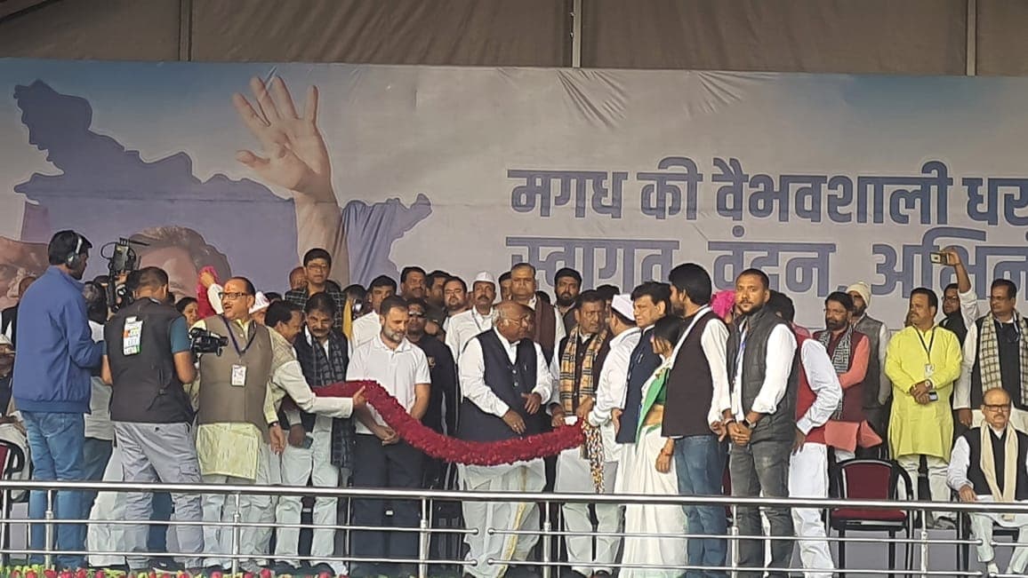 राहुल गांधी का बड़ा बयान, बोले- फाइनेंशियल सर्वे कराएंगे, जानेगा देश कितना धन किसके पास राहुल गांधी का बड़ा बयान, बोले- फाइनेंशियल सर्वे कराएंगे, जानेगा देश कितना धन किसके पास