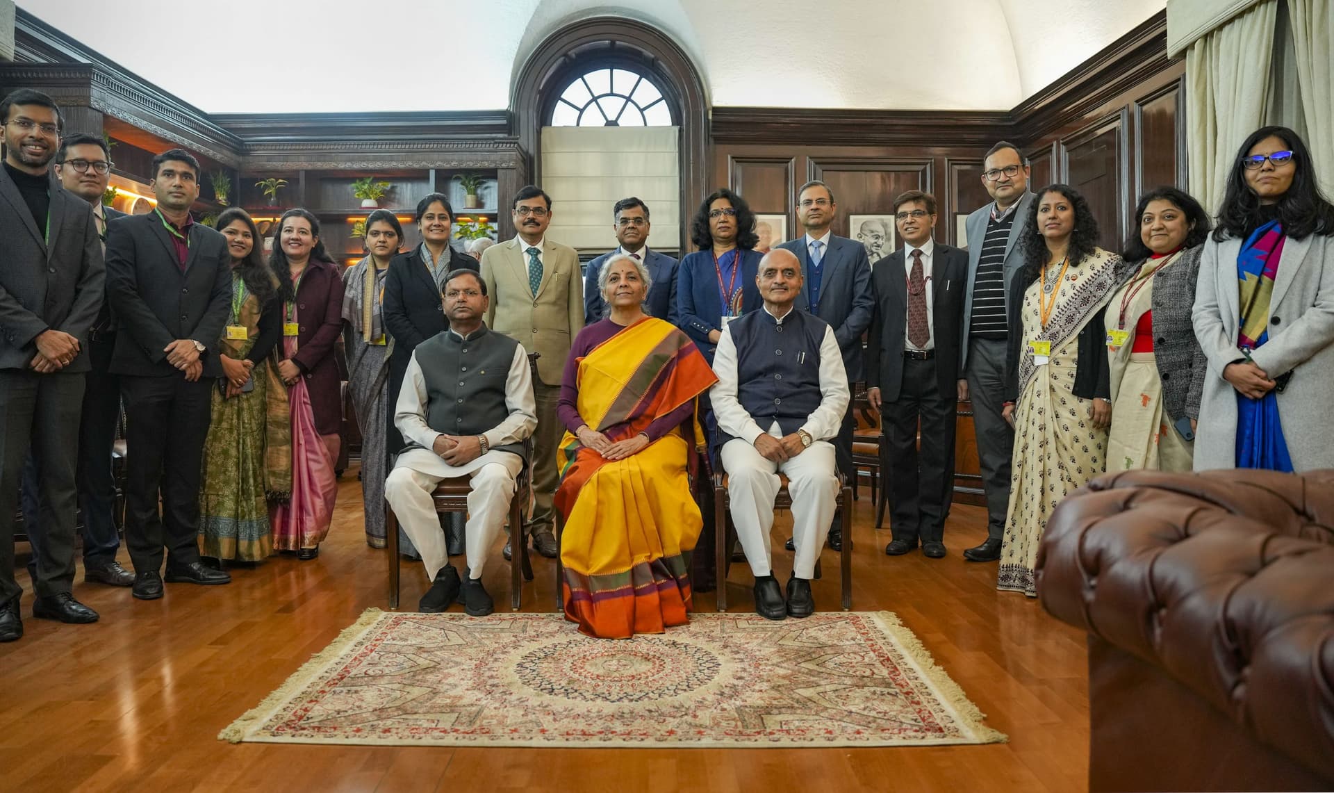 Budget 2024: चुनाव से पहले अंतरिम बजट पर मध्यम वर्ग, किसान, असंगठित क्षेत्र के श्रमिकों की नजर