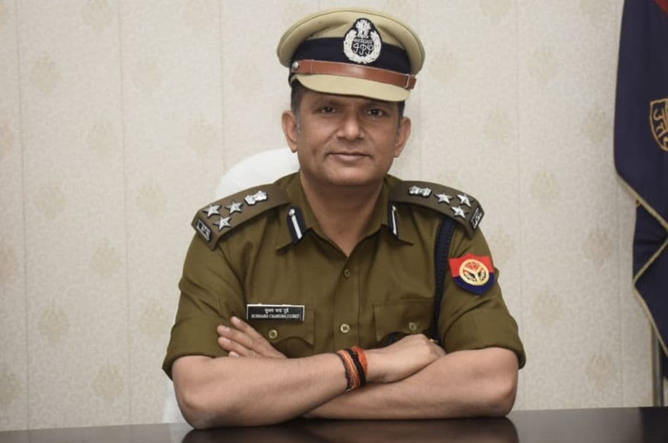 Varanasi News: वाराणसी में नए साल के जश्न पर नाइट कर्फ्यू तोड़ना पड़ेगा भारी, पुलिस की तगड़ी तैयारी Varanasi News: वाराणसी में नए साल के जश्न पर नाइट कर्फ्यू तोड़ना पड़ेगा भारी, पुलिस की तगड़ी तैयारी