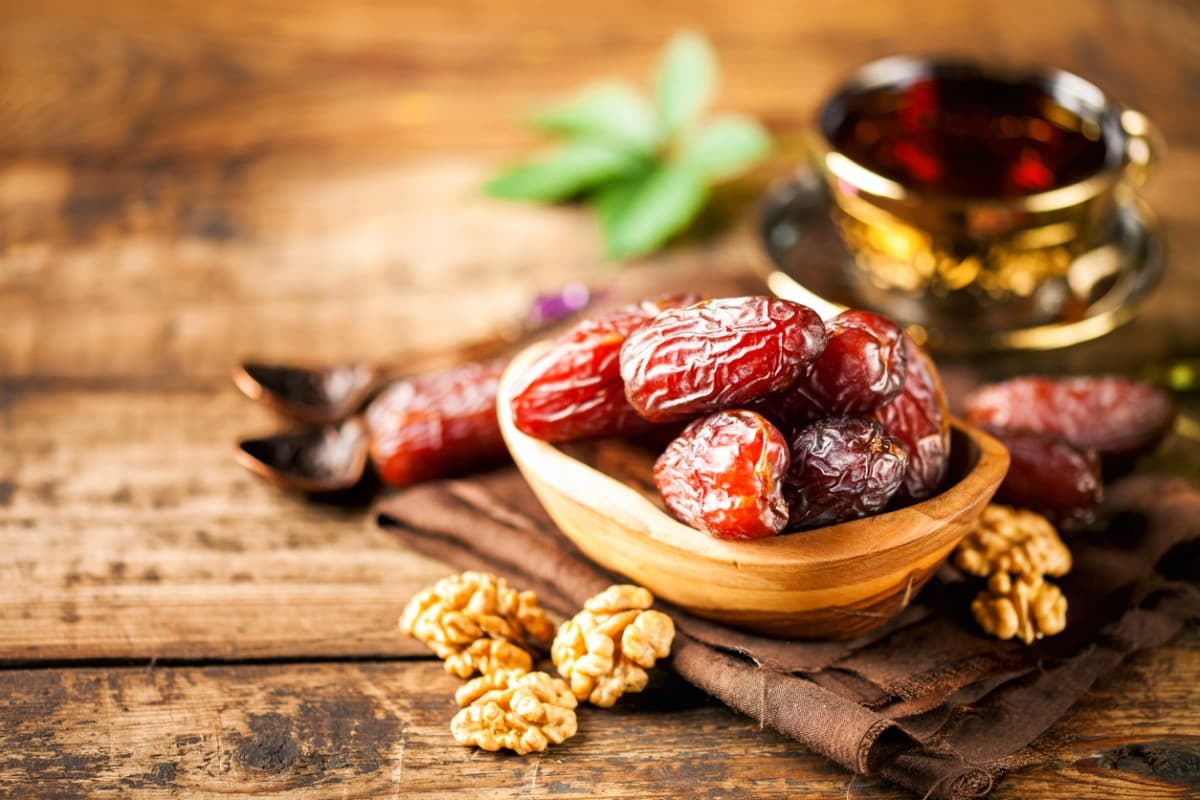 Soaked Dates: भीगे हुए छुहारे खाने के फायदे, जानें कैसे करें सेवन