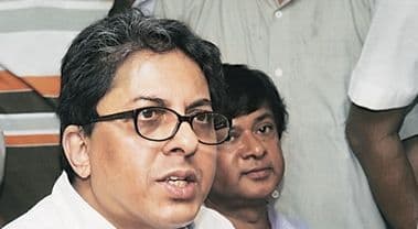 केंद्र और राज्य के बीच जारी खींचतान में बुरे फंसे आलापन, क्या मोदी सरकार कार्रवाई करने वाली है? केंद्र और राज्य के बीच जारी खींचतान में बुरे फंसे आलापन, क्या मोदी सरकार कार्रवाई करने वाली है?