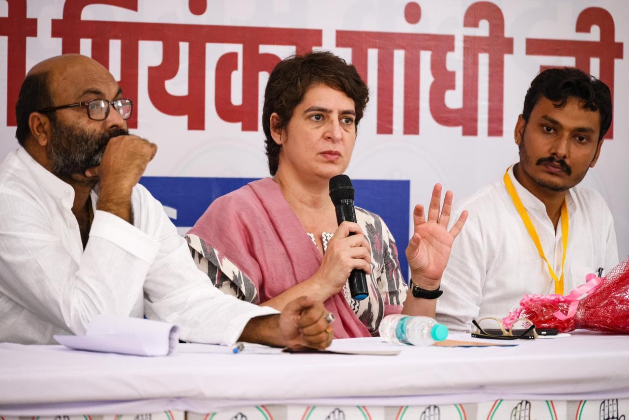 कानपुर में मनीष गुप्ता के परिवार से नहीं मिलीं प्रियंका गांधी, कार्यक्रम रद्द करके लौटीं दिल्ली