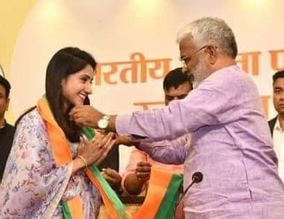 UP Election 2022: बीजेपी में धाकड़ विधायक अदिति सिंह, पतिदेव कांग्रेस MLA, पंजाब और यूपी चुनाव पर कैसा असर?
