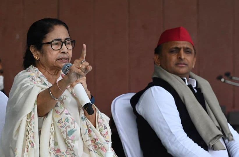 UP Election 2022: लखनऊ में बंगाल की सीएम ममता बनर्जी बोलीं- BJP ने इतिहास बदला, योगी सरकार माफी मांगो…