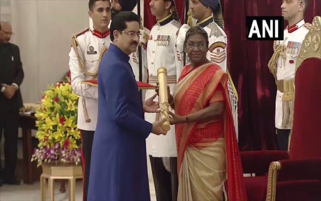 ‘पद्म भूषण’ से सम्मानित हुए कुमार मंगलम बिड़ला, बिड़ला खानदान के चौथे शख्स को मिला पद्म पुरस्कार