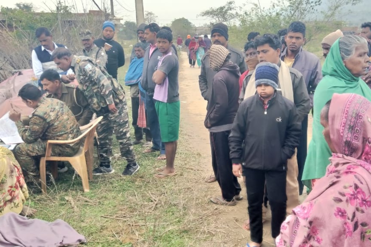 Elephant Attacks: गोमिया में जंगली हाथी ने वृद्ध को पटका, 2 महिलाओं को सूंड से ऊठा फेंका, तीनों की मौत