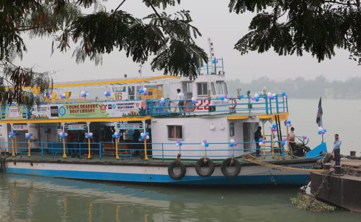 पटना में फ्लोटिंग रेस्टोरेंट के बाद अब फ्लोटिंग लाइब्रेरी, गंगा के बीच होगी किताबों की बातें