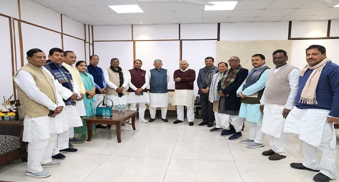 जेडीयू अध्यक्ष ललन सिंह का बड़ा बयान, कहा- नीतीश नहीं हैं नाराज, गठबंधन में नहीं है कोई दिक्कत जेडीयू अध्यक्ष ललन सिंह का बड़ा बयान, कहा- नीतीश नहीं हैं नाराज, गठबंधन में नहीं है कोई दिक्कत