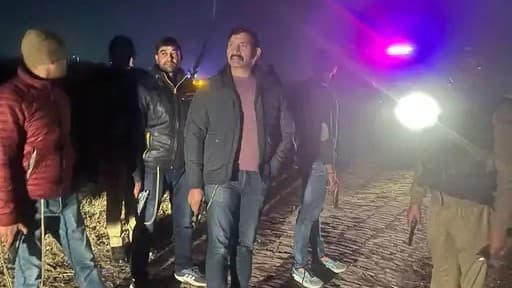 Meerut News : दरोगा को गोली मारने वाले बदमाश को पुलिस ने मुठभेड़ में मार गिराया, दूसरा साथी गिरफ्तार