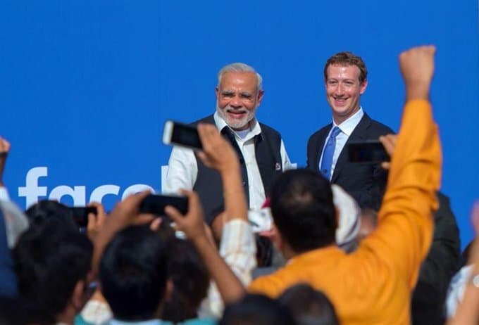 कोरोना के दौर में भी फेसबुक पर दुनिया के सबसे लोकप्रिय नेता बने PM मोदी, जानिए विश्व के नेताओं का स्थान