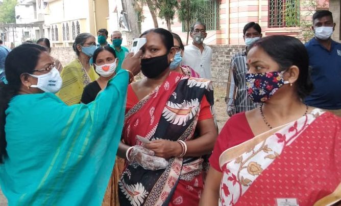 राजनीतिक हिंसा के लिए बदनाम बंगाल का छठा फेज भी अछूता नहीं, BJP और TMC समर्थकों में मारामारी