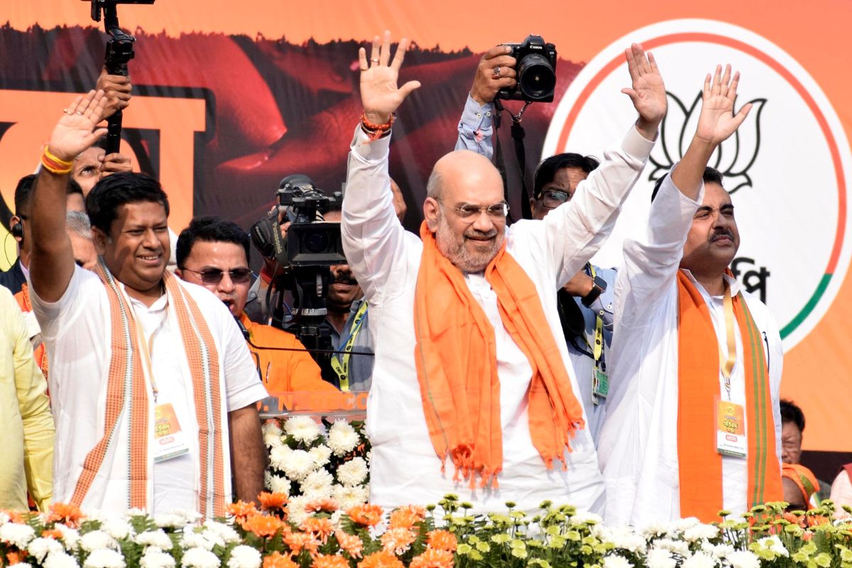 WB News : कोलकाता में अमित शाह की हुंकार, ‘2026 में बंगाल में मोदी सरकार’ हम यहां सीएए लागू करके रहेंगे