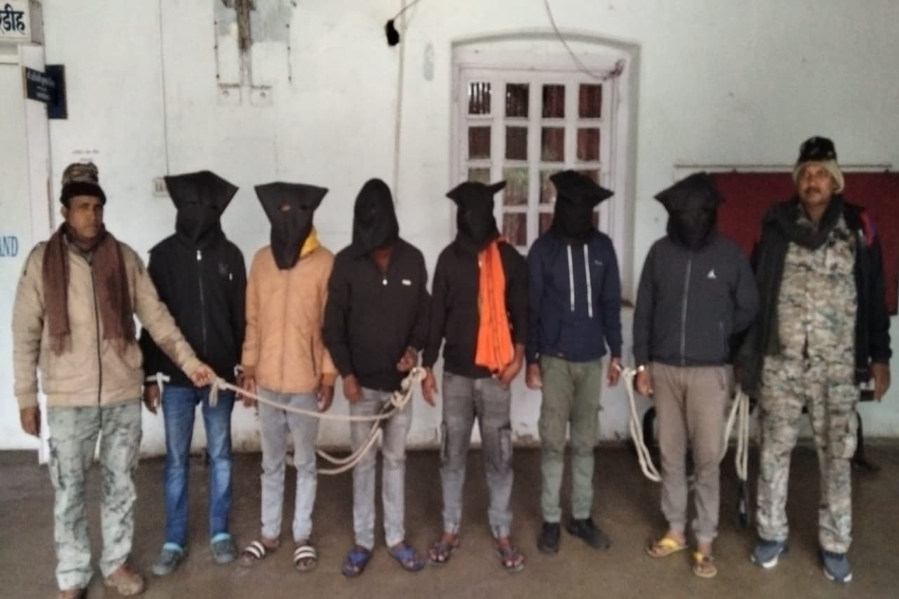 झारखंड: प्रतिबिंब एप से पुलिस के हत्थे चढ़े छह साइबर अपराधी, चार महीने में गिरिडीह से 172 ठग अरेस्ट