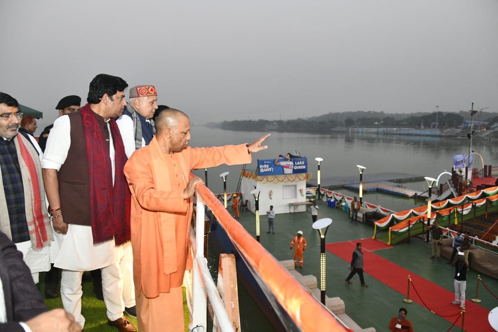 गोरखपुर के रामगढ़ताल में लेक क्वीन क्रूज सेवा शुरू, पर्यटन और रोजगार बढ़ेगा, सीएम योगी ने कही ये बात…
