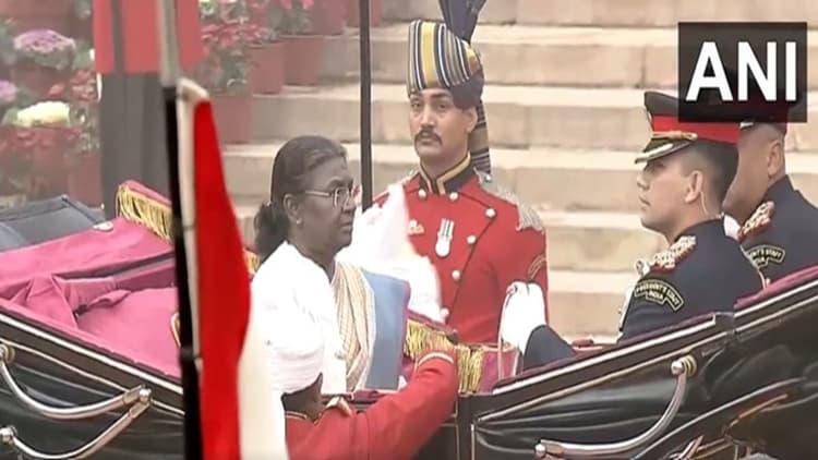 Budget 2024: बजट सत्र के अभिभाषण में राष्ट्रपति ने कहा-गंभीर संकटों के बीच तेजी से बढ़ रही भारतीय अर्थव्यवस्था