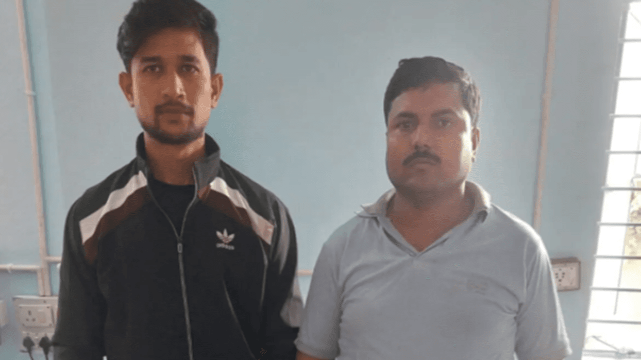 बिहार: कपड़ा दुकानदार और मोबाइल व्यापारी को चोर के चक्कर में पुलिस ने दबोचा, जानिए वजह