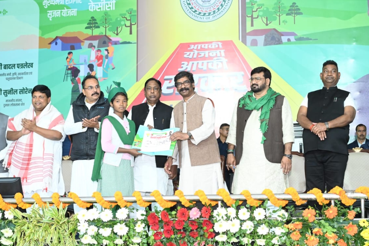 सीएम हेमंत सोरेन की देवघरवासियों को 255 करोड़ की सौगात, 2025 तक झारखंड को ताकतवर बनाने का किया वादा