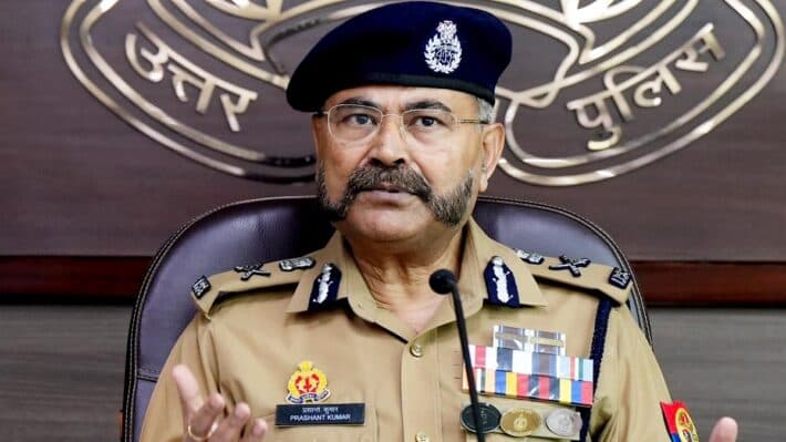UP Police: प्रशांत कुमार बने डीजी, इन आईपीएस अफसरों को भी नए साल में प्रमोशन का तोहफा, यहां देखें सूची