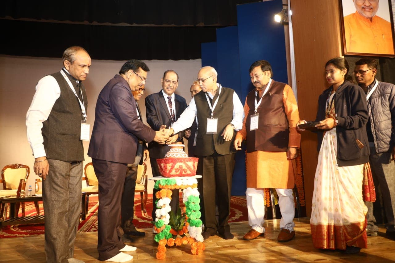 रांची में दो दिवसीय राष्ट्रीय कुड़माली भाषा सम्मेलन का आगाज, विद्वानों ने कही ये बात