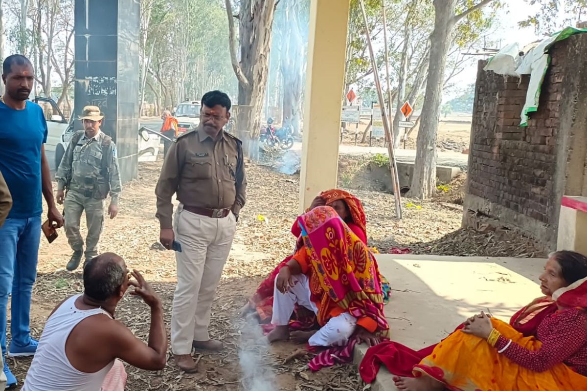 झारखंड: बाबा धाम से पूजा कर लौट रहे नेपाल के 10 श्रद्धालु सड़क हादसे में गंभीर रूप से घायल, स्कॉर्पियो क्षतिग्रस्त