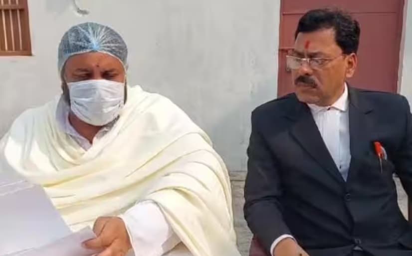 टॉपर घोटाले का मास्टरमाइंड बच्चा राय आया मीडिया के सामने, बताया बरामद पैसे का हिसाब