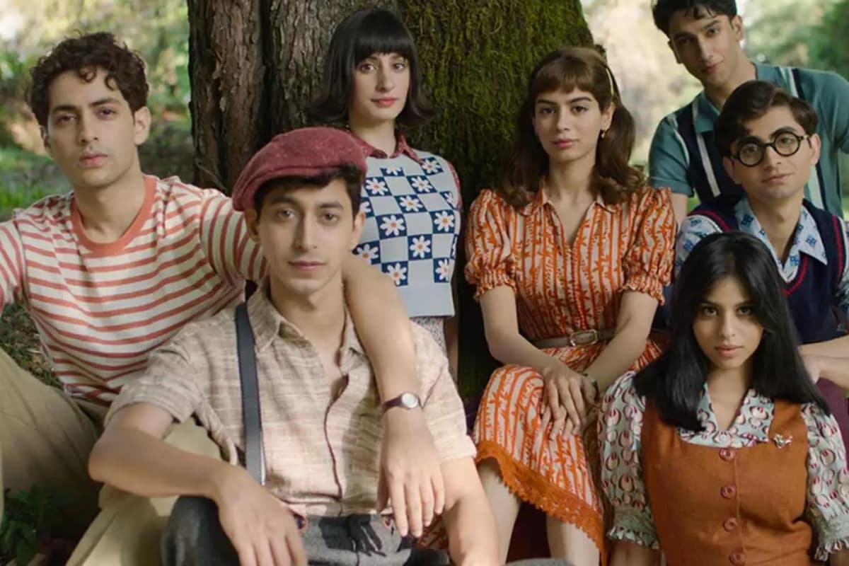 The Archies Review: अति साधारण रह गयी है द आर्चीज की कहानी… स्टार किड्स के बीच चमके वेदांग रैना