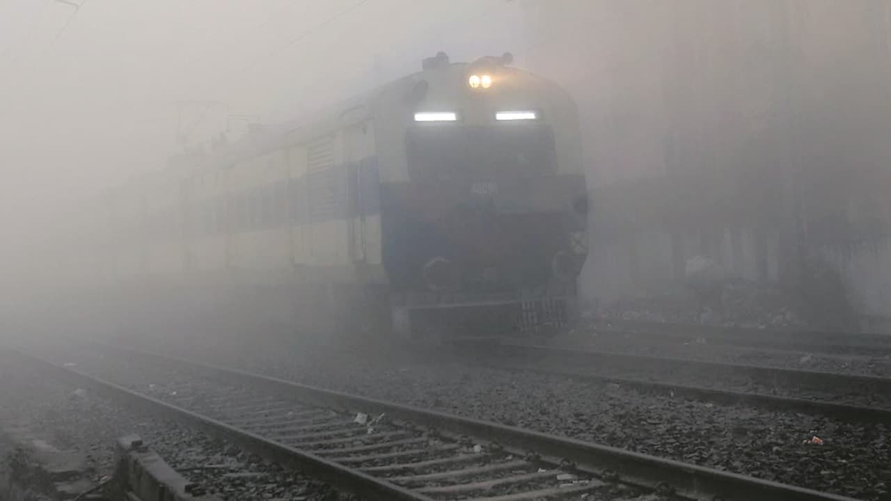 बिहार: इस्लामपुर- हटिया एक्सप्रेस को दो स्टेशनों पर मिला ठहराव, यह ट्रेनें हुई कैंसिल, पढ़े पूरी डिटेल
