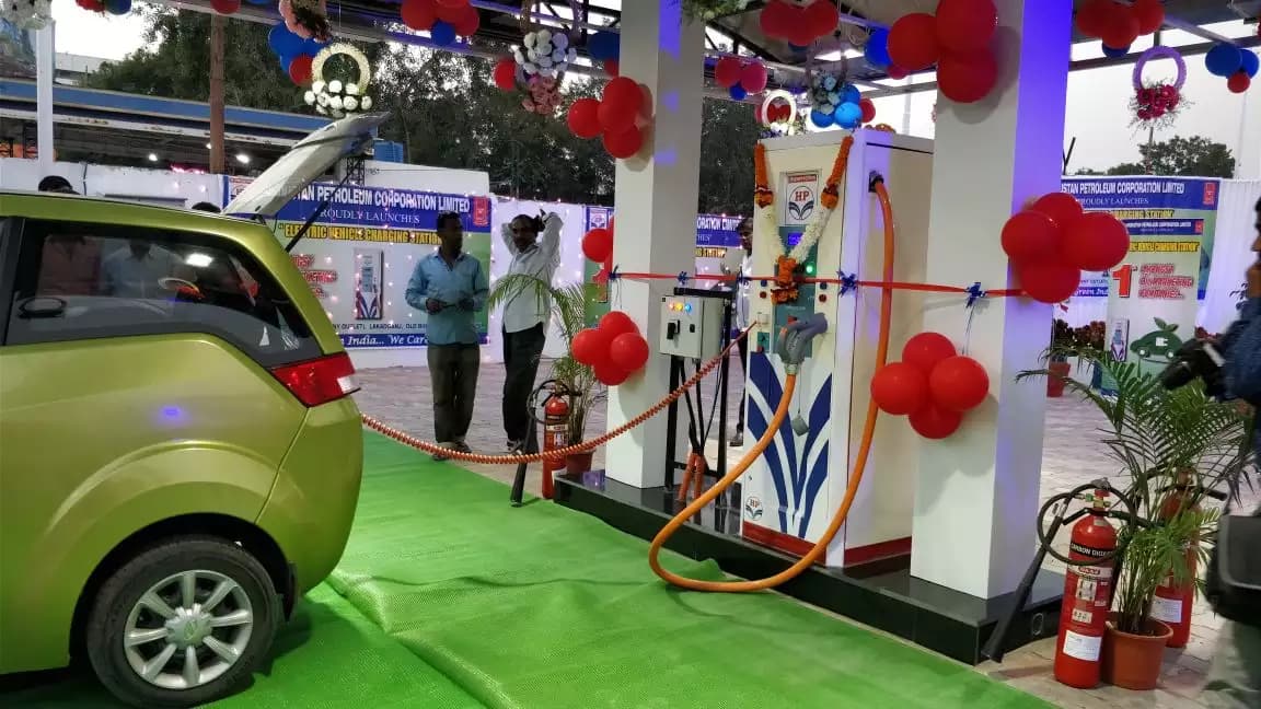 TATA ने सार्वजनिक चार्जिंग स्टेशन के लिए शेल इंडिया के साथ किया करार