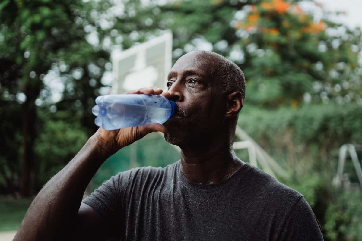 World Water Day 2024: मनुष्य को 24 घंटे में कितना पानी पीना चाहिए? फायदे जान हो जाएंगे हैरान