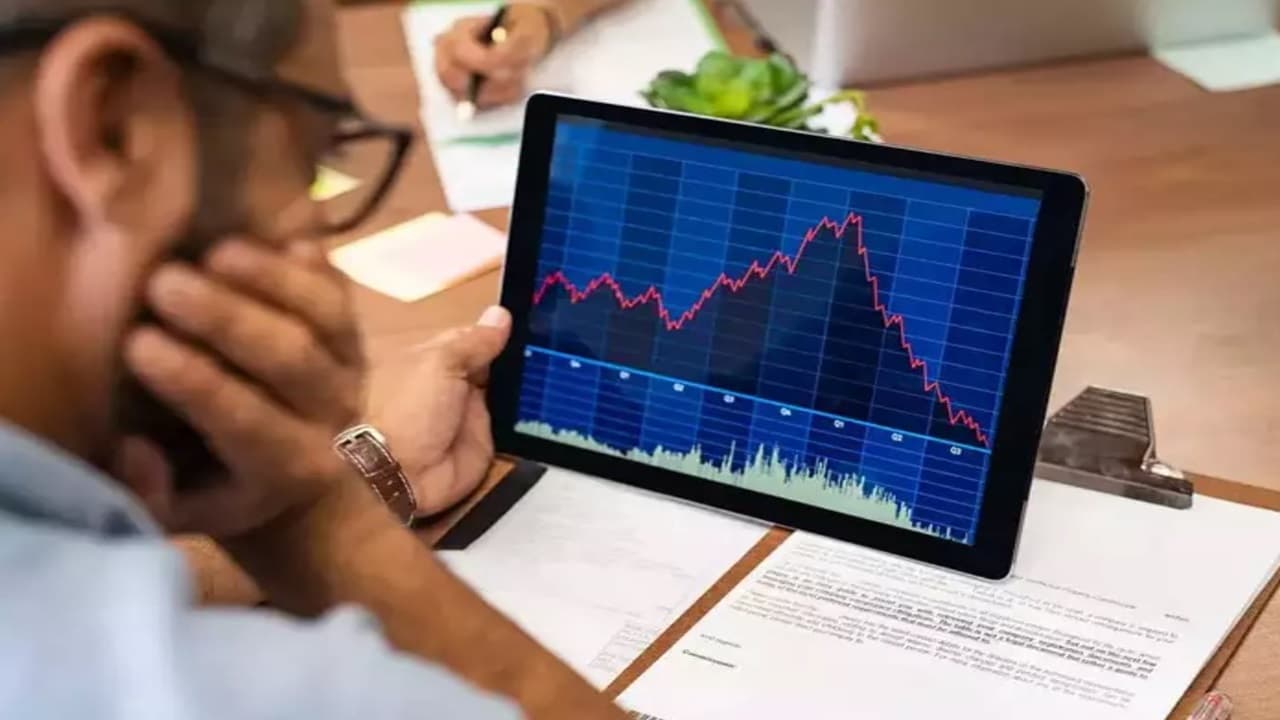 Share Market: शेयर बाजार में छायी सुस्ती, सेंसेक्स 73900 पर बंद, निफ्टी में दिखी मामूली दो अंक की तेजी