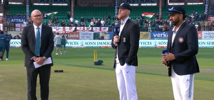 IND vs ENG: इंग्लैंड ने जीता टॉस, पहले बल्लेबाजी करेगी टीम, पडिक्कल ने किया टेस्ट डेब्यू