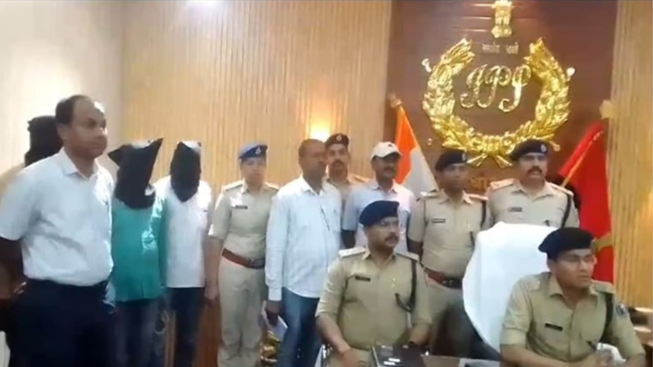 नेपाल से तस्करी और हरियाणा में डिलवरी, बेतिया पुलिस ने 3.5 करोड़ की चरस के साथ 3 तस्करों को किया गिरफ्तार
