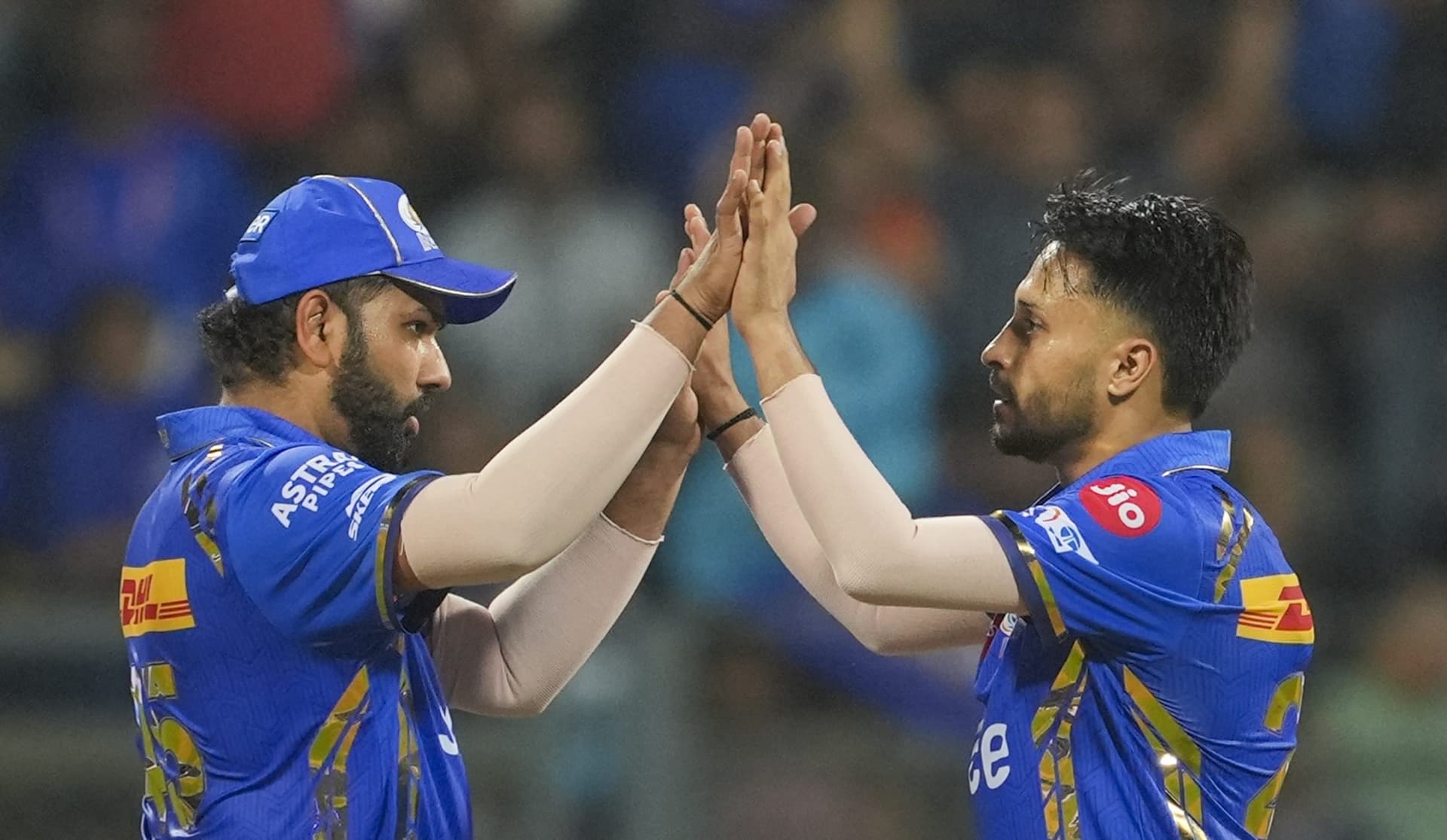 IPL 2024: रोहित शर्मा करेंगे मुंबई इंडियंस का नेतृत्व, टीम इंडिया के पूर्व स्टार का दावा