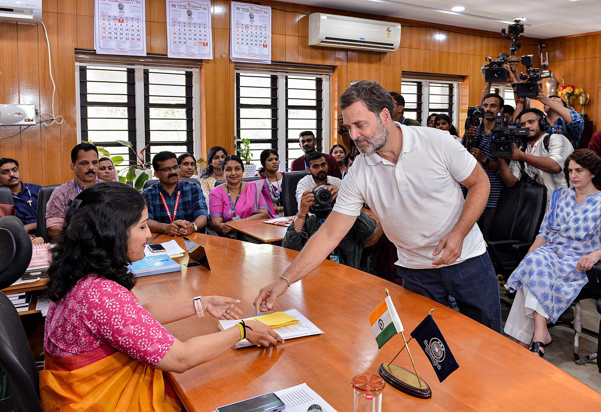 Lok Sabha Election 2024 : राहुल गांधी हैं 20 करोड़ रुपये की संपत्ति के मालिक, जानें हलफनामे में क्या दी जानकारी