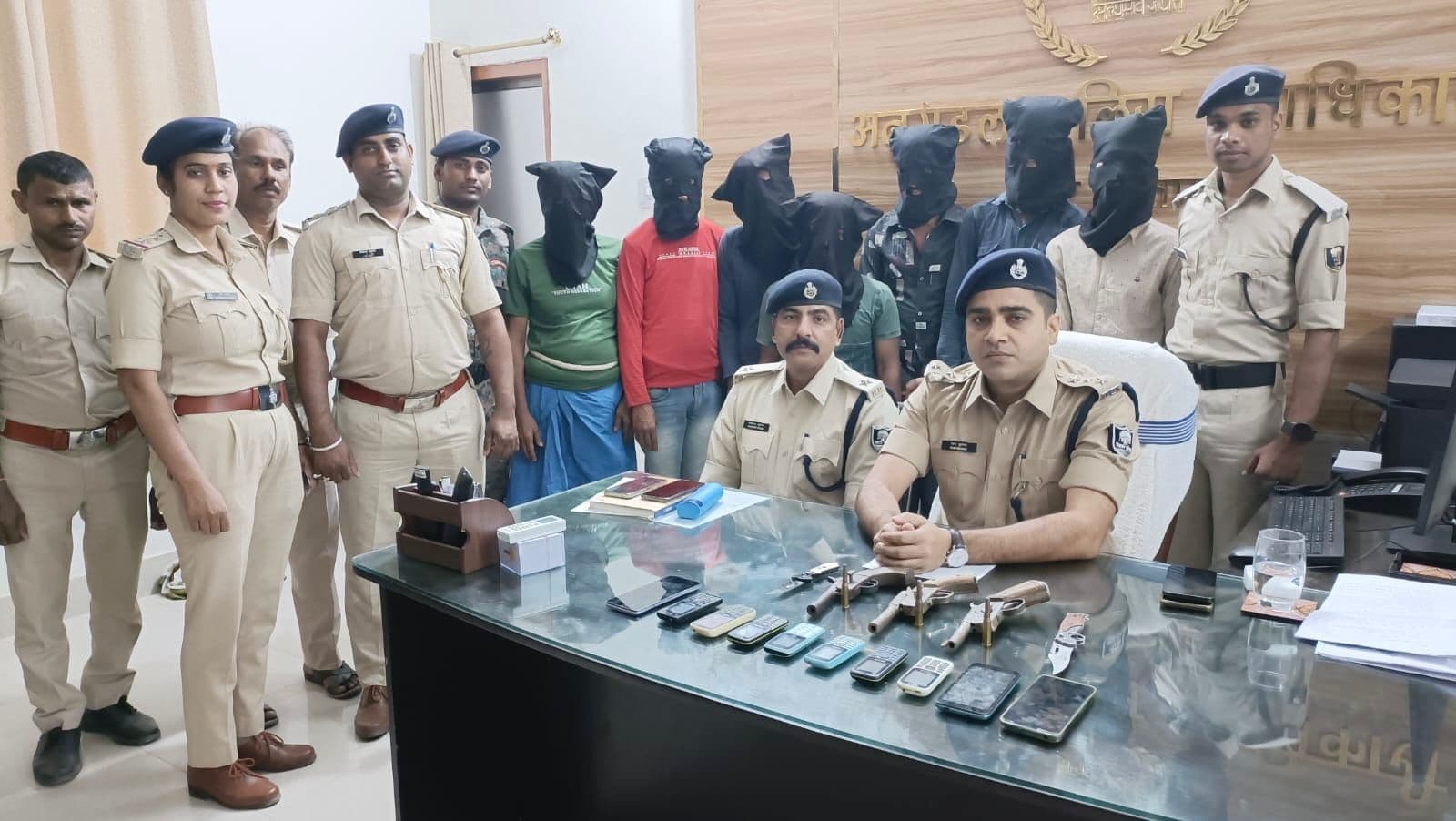 बिहार में हाइवे लूट गिरोह का पर्दाफाश, 4 भाइयों समेत सात सदस्य गिरफ्तार