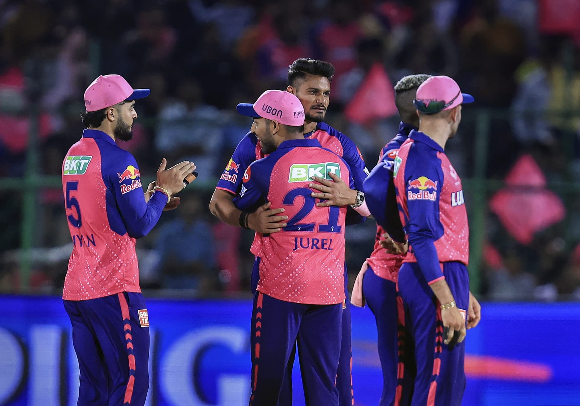 IPL 2024 Points Table: गुजरात टाइटंस से हारकर भी राजस्थान रॉयल्स टॉप पर