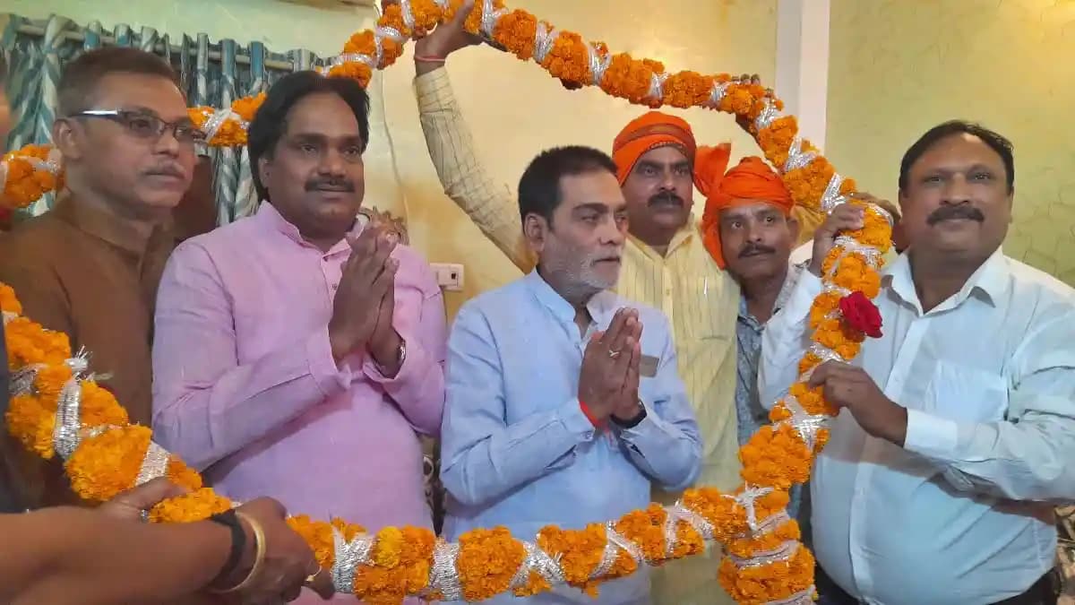 Bihar Politics: राजद के संजय यादव ने थामा बीजेपी का दामन, कहा, राजद में नहीं है कार्यकर्ताओं का सम्मान