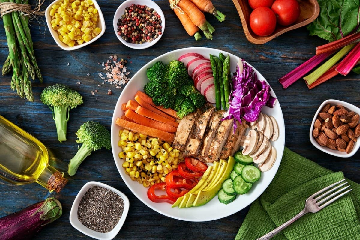 Top 5 Anti-ageing Foods: बढ़ती उम्र को रोक सकते हैं ये 5 एंटी-एजिंग फूड्स, यहां जानिए